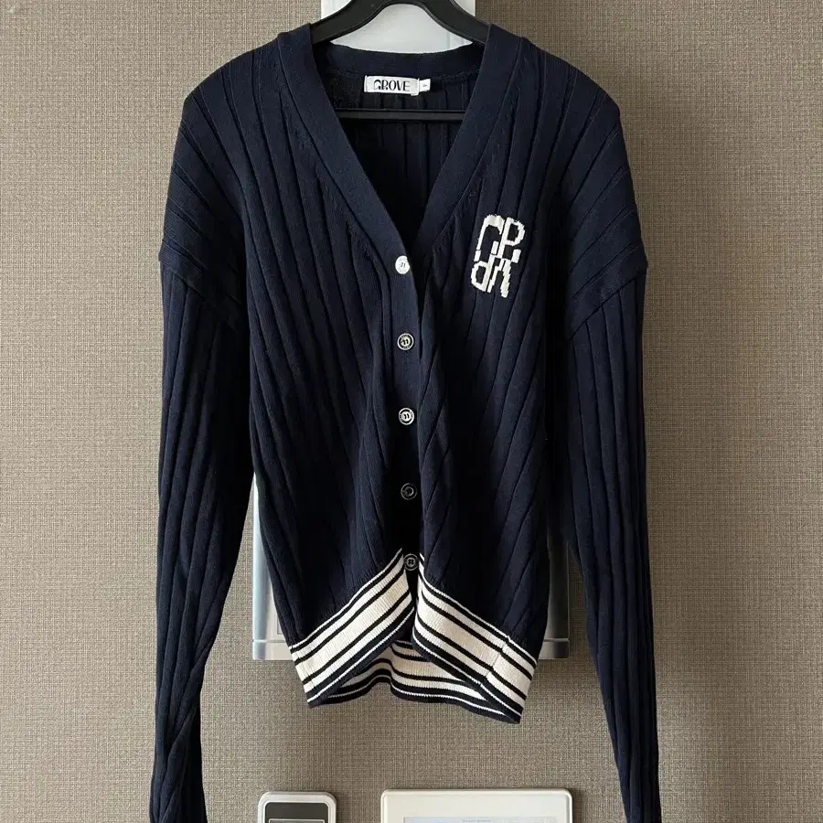 그로브 grove niro cardigan 가디건