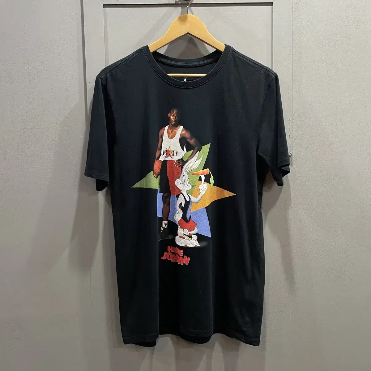 (M) Jordan Barney Graphic Short Sleeve T-Shirt