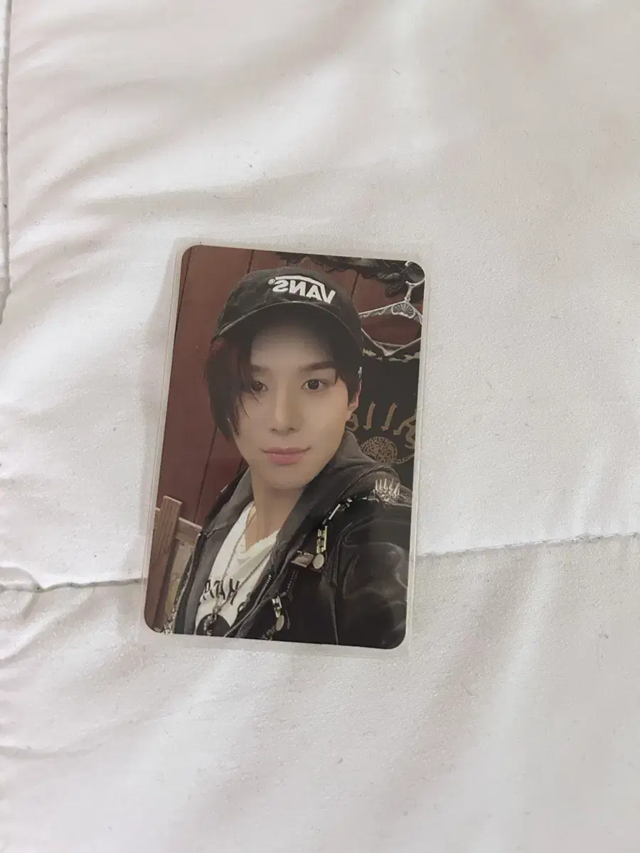 NeoZone jungwoo photocard sells