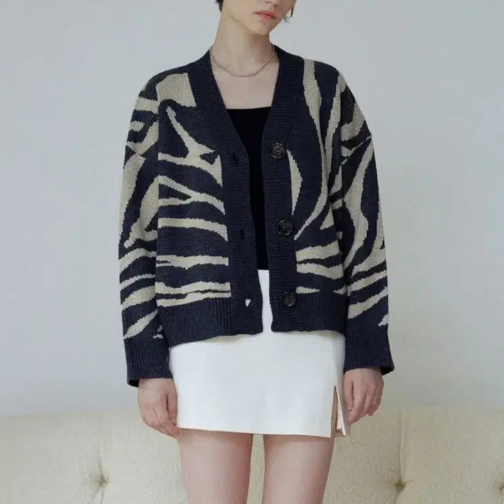 하케쉬 Hardy Cardigan_Zebra