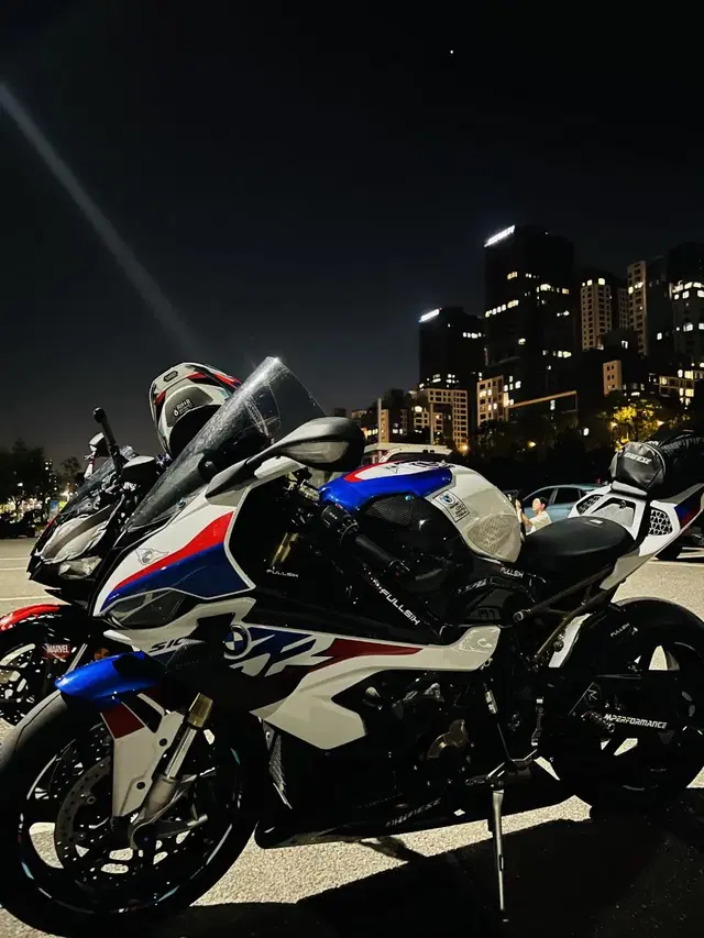 기변으로 칼급쳐!BMW S1000RR M패키지 2020년식