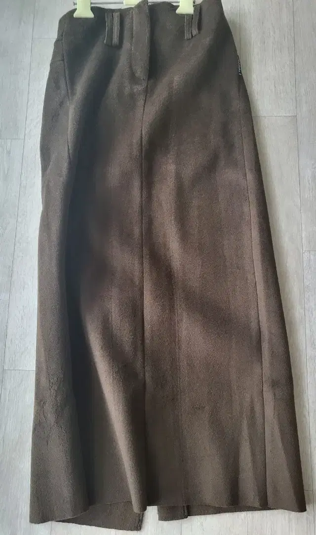 어글리쉐도우 WOOL SKIRT brown