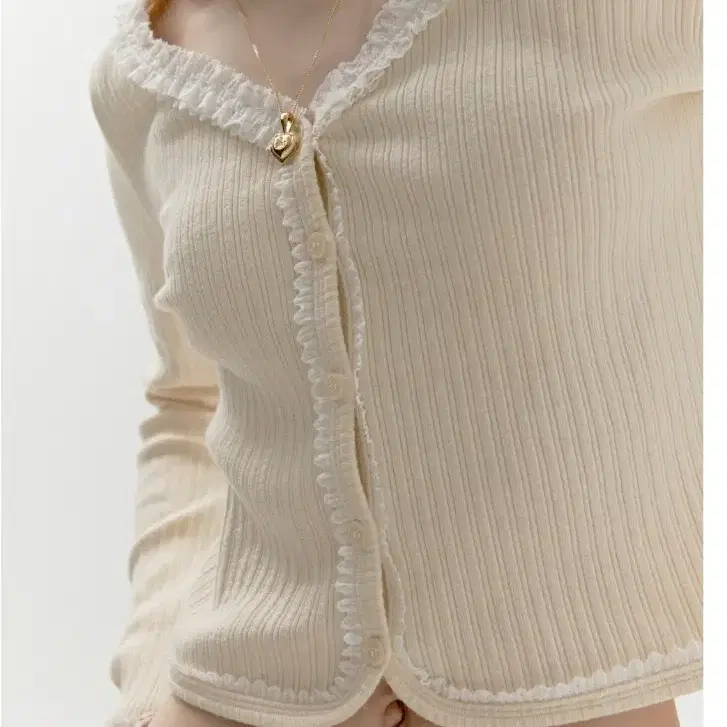 소프트서울  DOUBLE LACE CARDIGAN [CREAM]