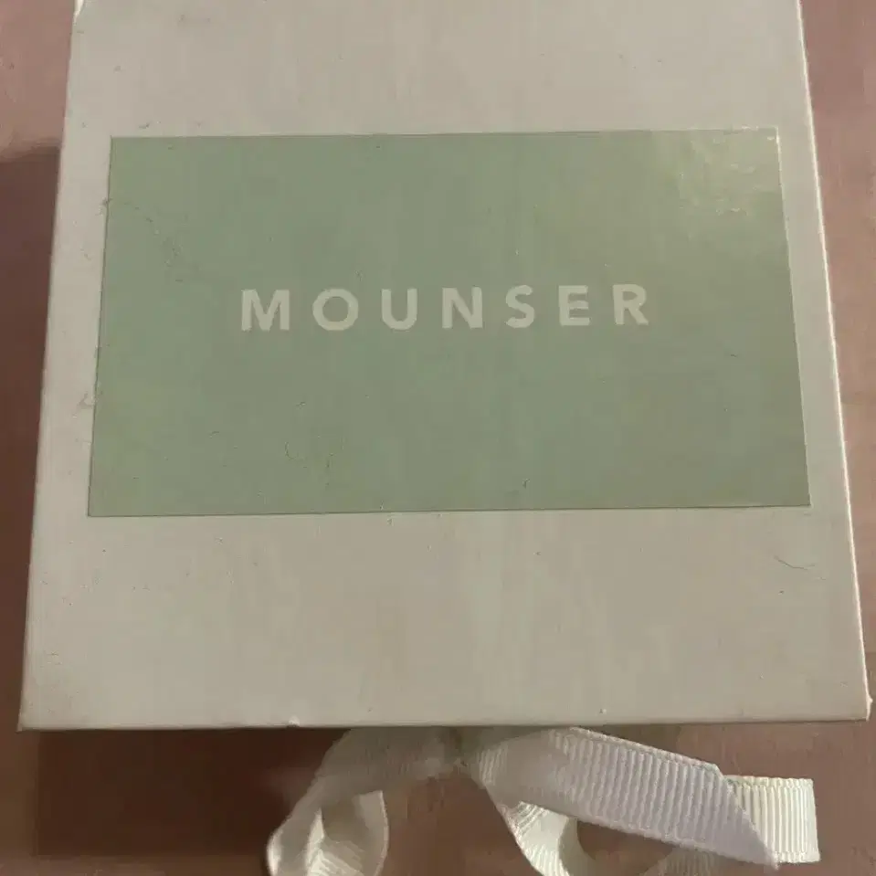 Mounser Gold pearl hoop drop 이어링 새상품