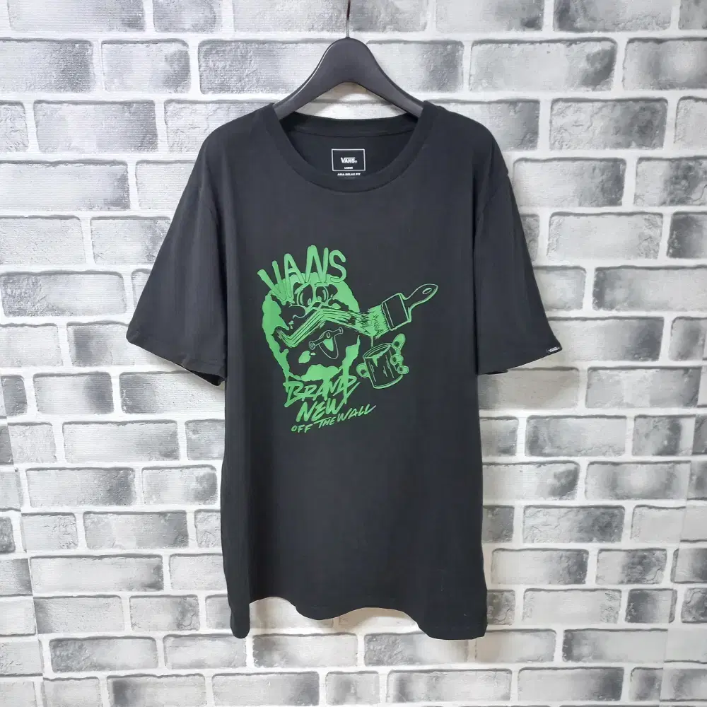 7-26/Vans Black Print Tee Men'sL