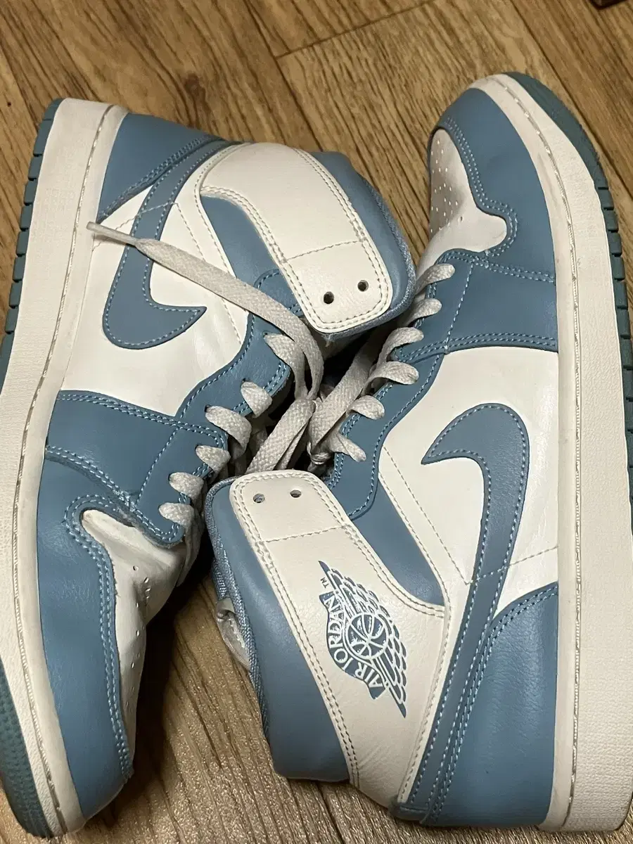 Jordan 1 Mid "Sale and One" bloo 275