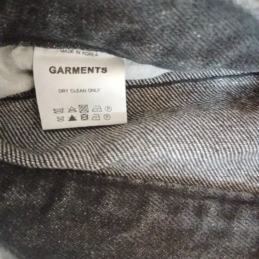 garments x raw row블랙데님 팬츠