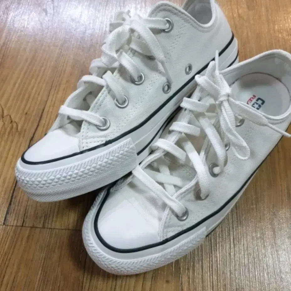 여성 컨버스화 230mm (새것) allstar