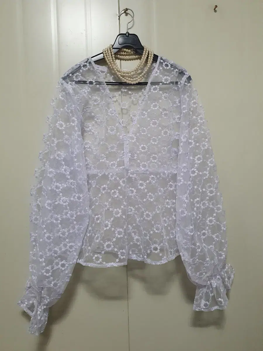 특가새)Organza see-through blouse.balloon puff.frill.flare.zara.자라