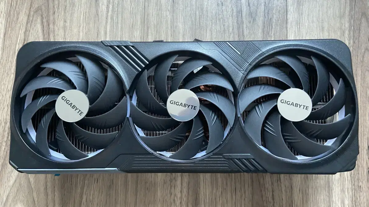 Gigabyte RTX4090, RTX4080 Gaming OC 방열판