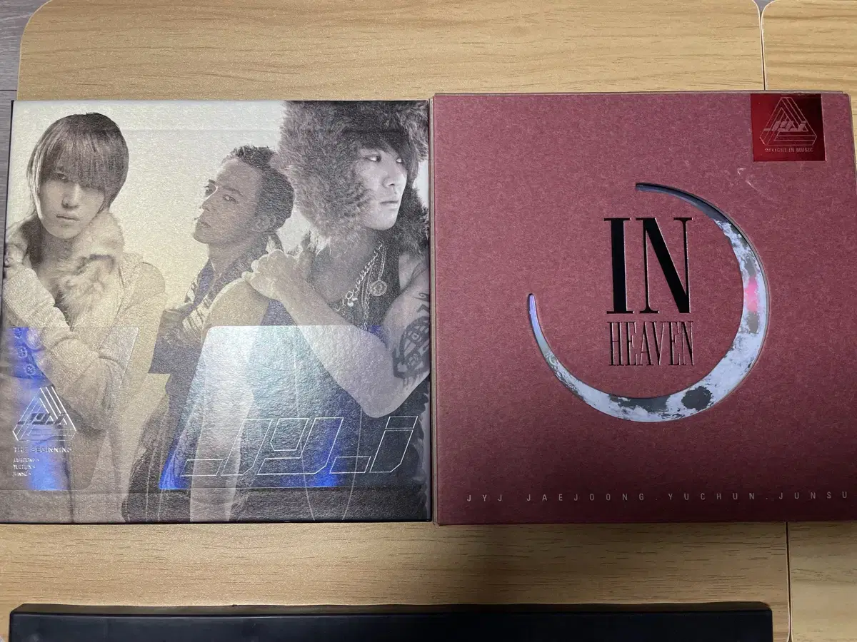 JYJ album in bulk