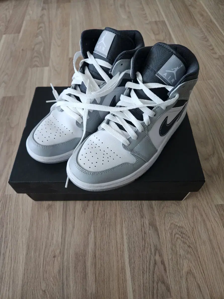 Jordan1 Mid Anthracite (250)