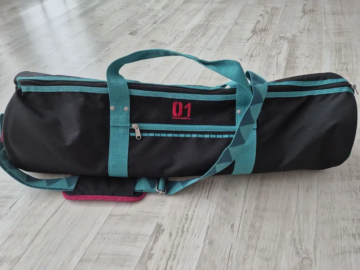 Hatsune Miku Dolphy Travel Bag