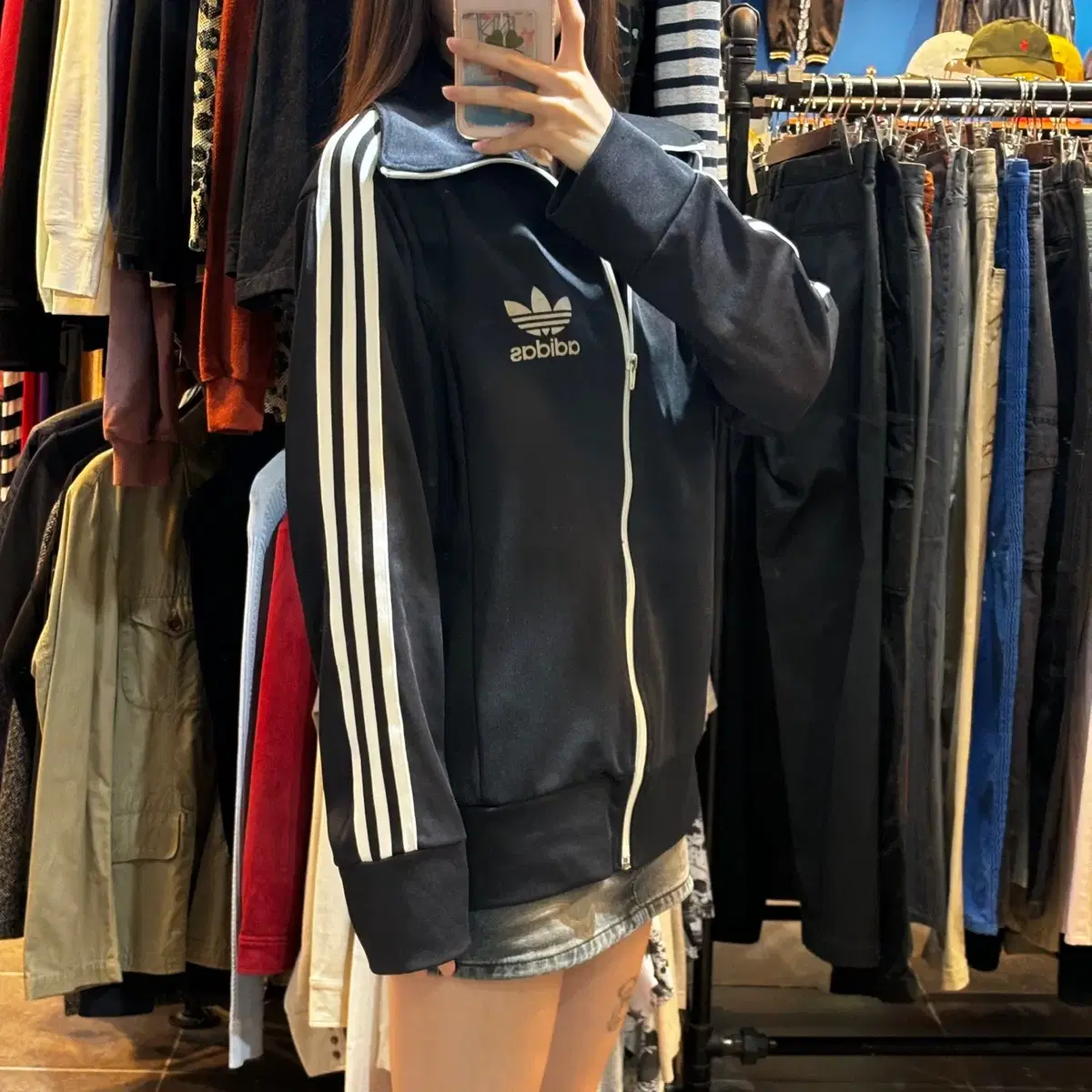 (NO.9) ADIDAS 아디다스 블랙 금장 트레포일 불꽃마크 져지 M