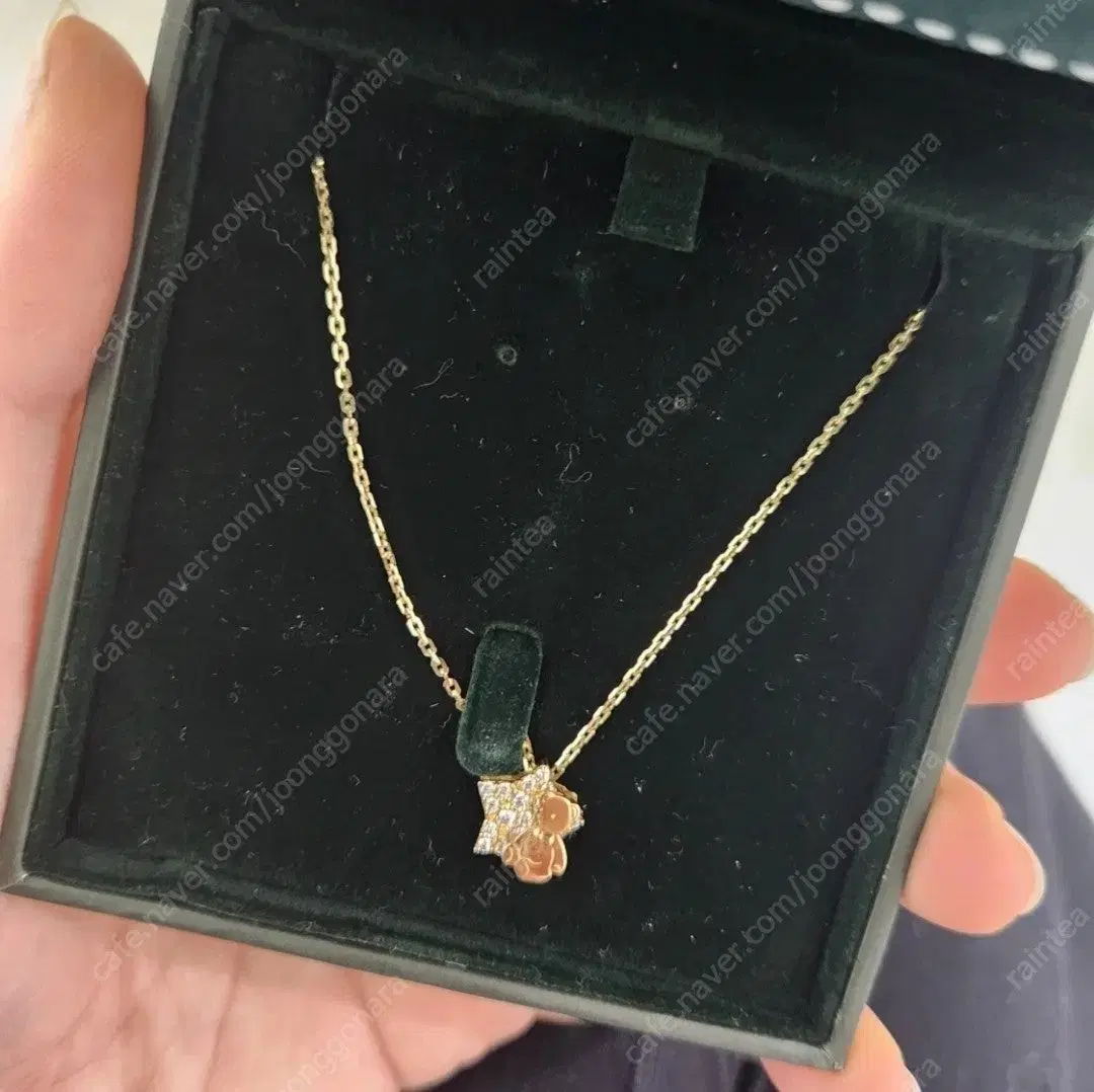 Lloyd's 14k Starburst Necklace