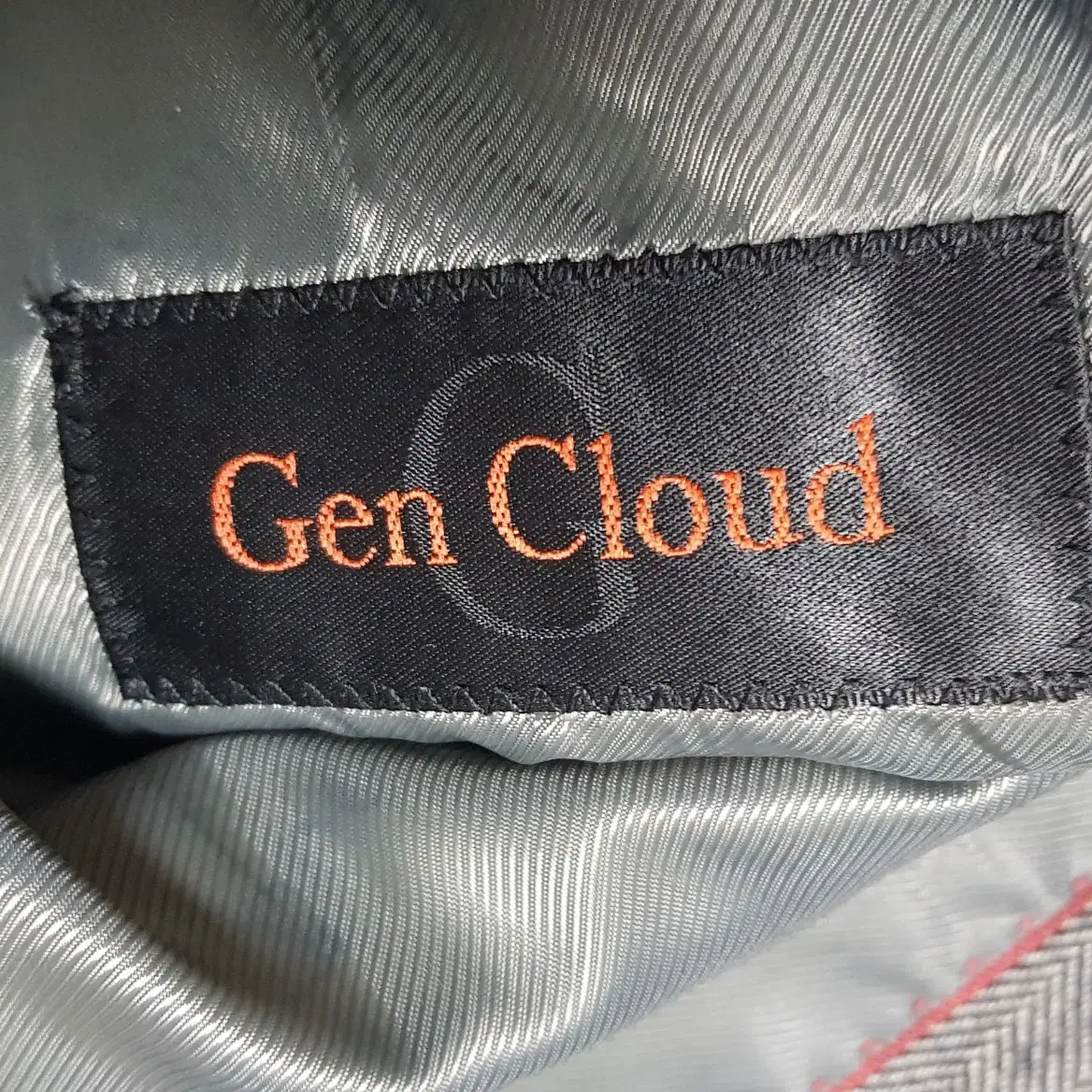 Gen Cloud 블레이져자켓 판매합니다