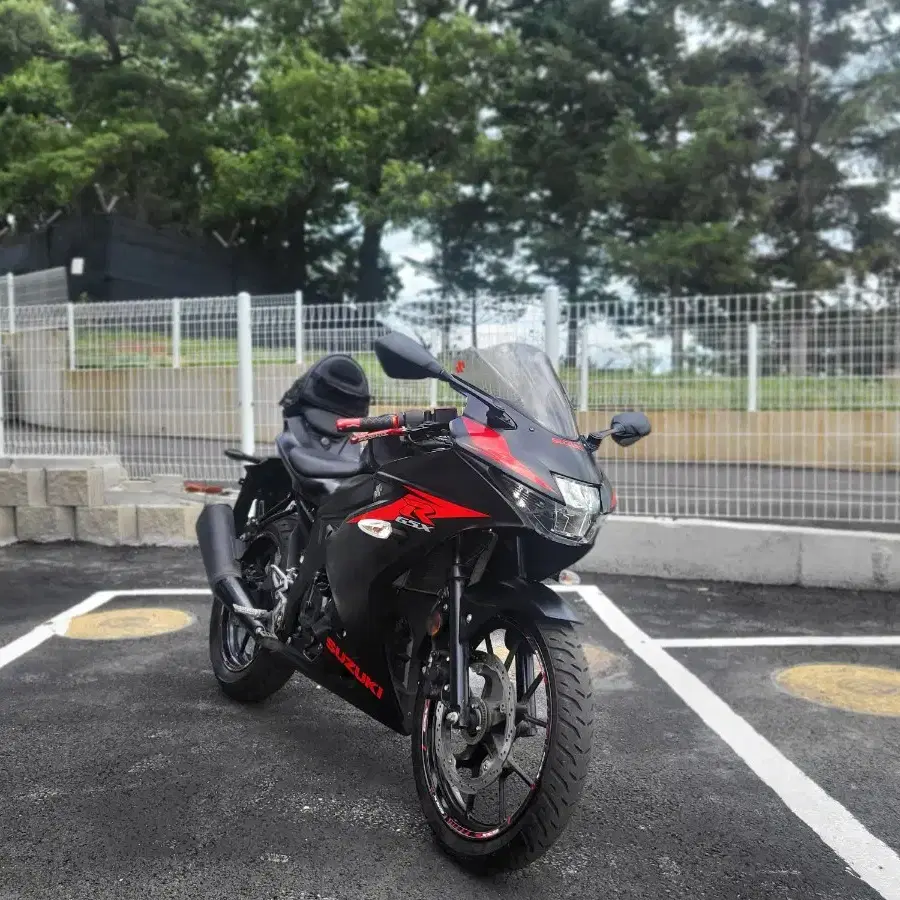 19년식 gsxr125 판매합니다.