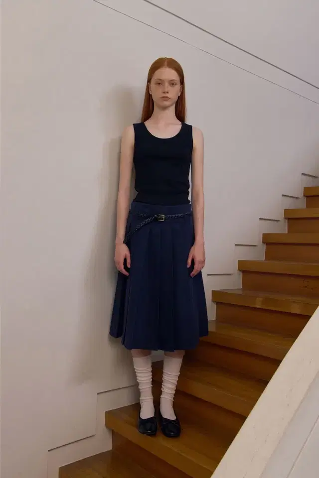 베이지보울 belted pleats skirt (navy,s)