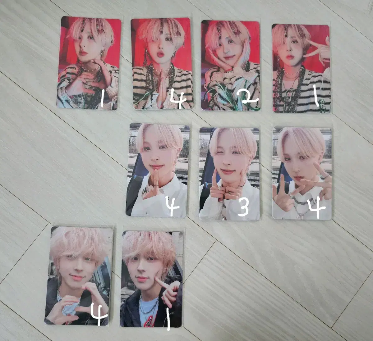 OneWe Kiwook albumSell photocards