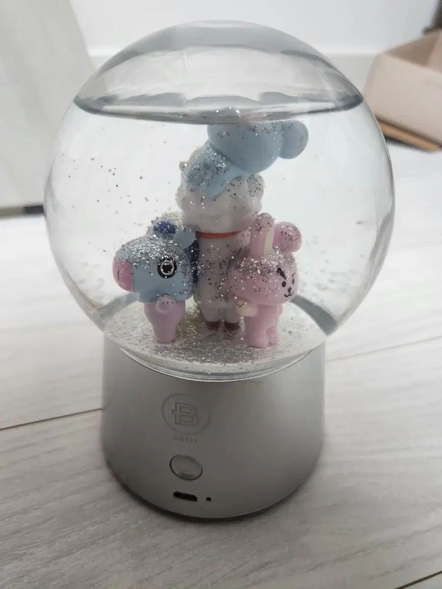 bt21파리바게트 워터볼