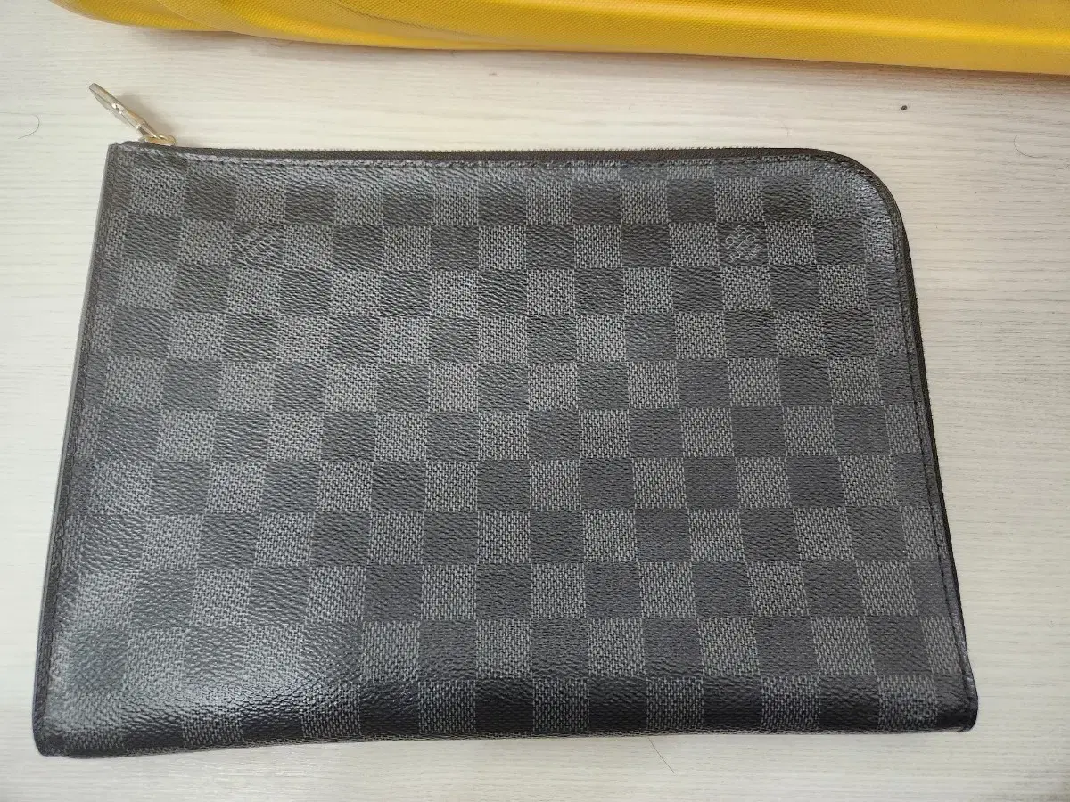 Louis Vuitton Pochette Zuu Clutch PM