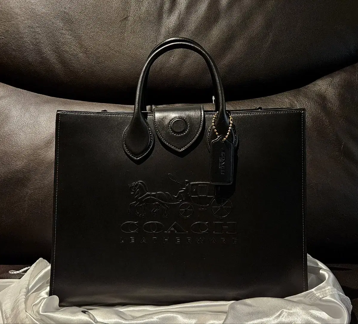 COACH 코치 핸드백 (새제품) 토드백 35 CR684 B4/BK