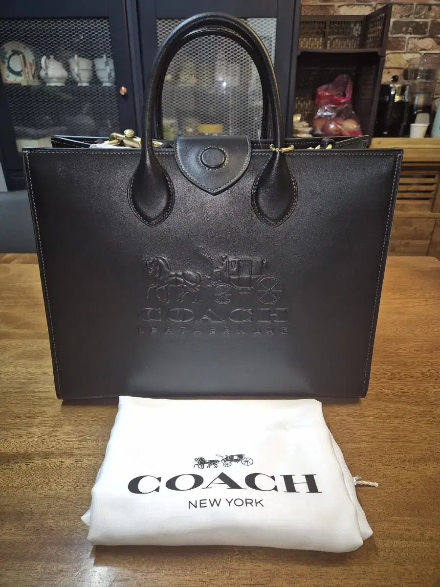 COACH 코치 핸드백 (새제품) 토드백 35 CR684 B4/BK