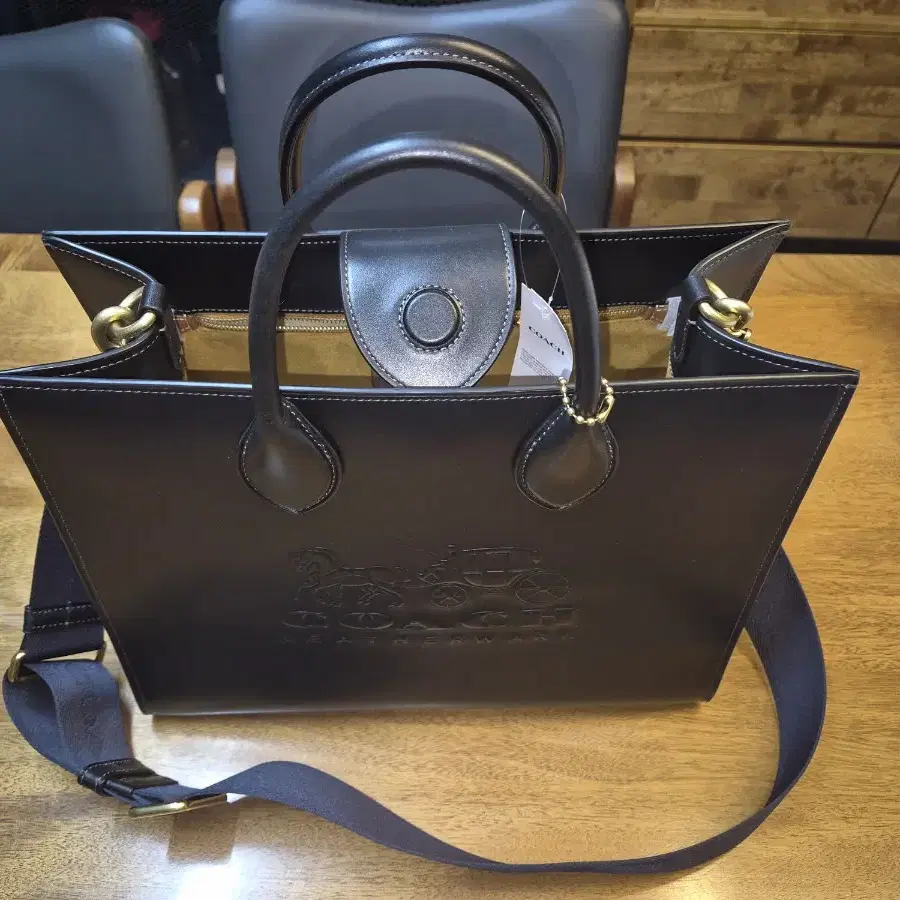 COACH 코치 핸드백 (새제품) 토드백 35 CR684 B4/BK