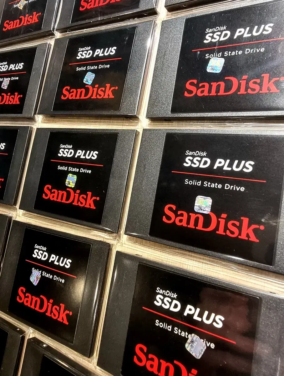 샌디스크 플러스 SSD(240GB)팝니다