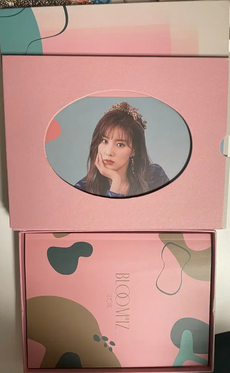 New iz*one Bloomiz Bloomiz album