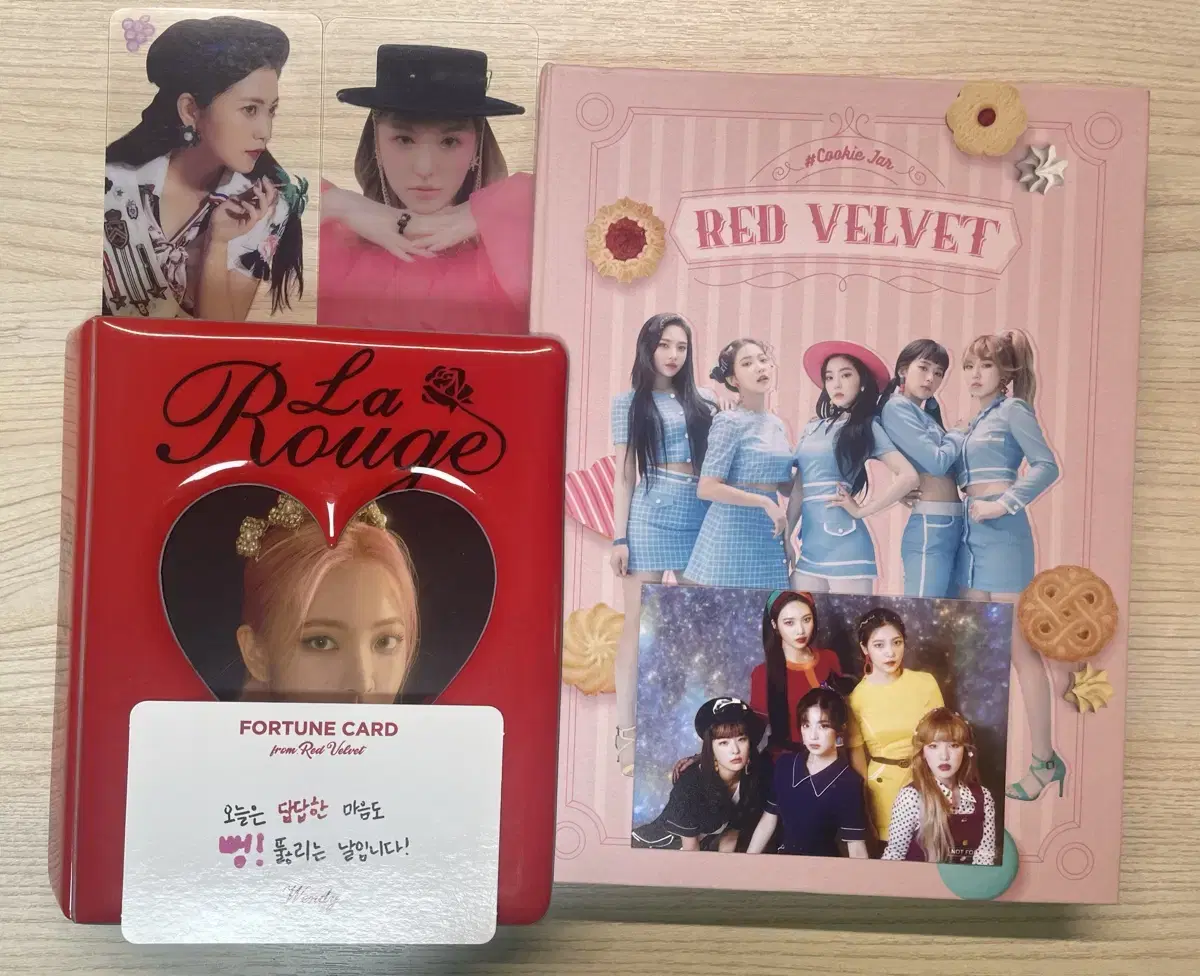 Red Velvet Cookie Jar Cookie Jar First Edition Limited Edition yeri Binder Book