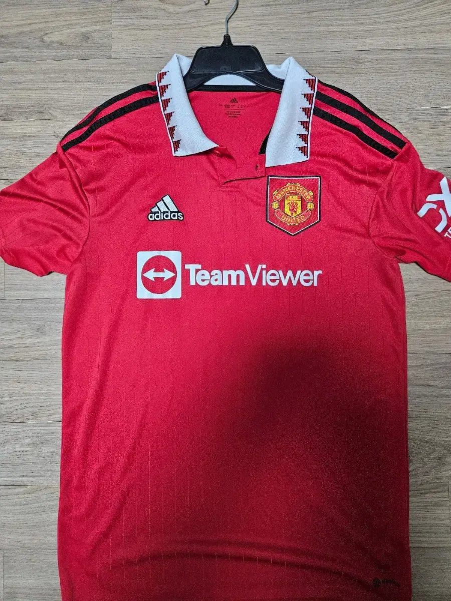 22-23 Man Utd jersey for sale