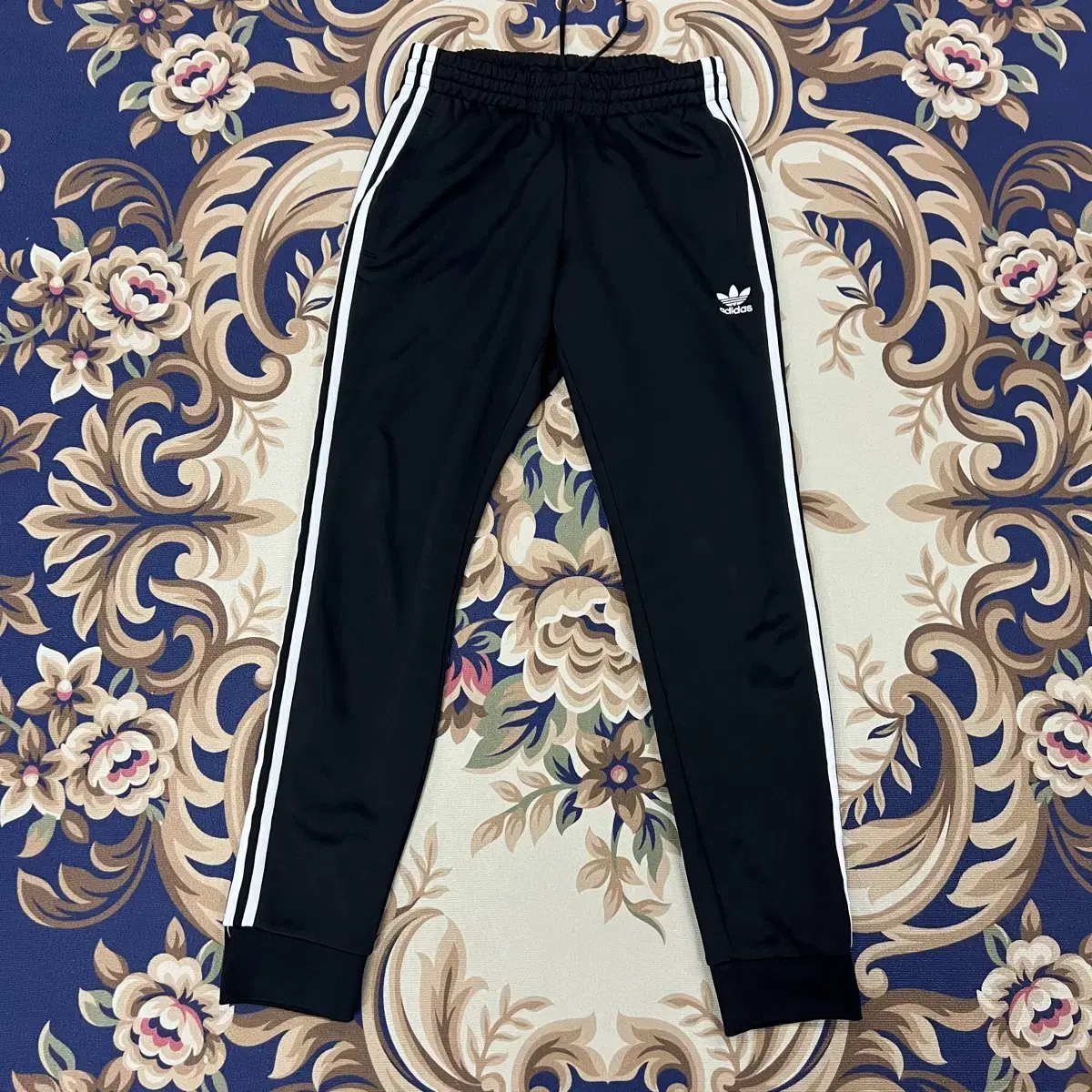 (L) Adidas Superstar Jogger Track Pants