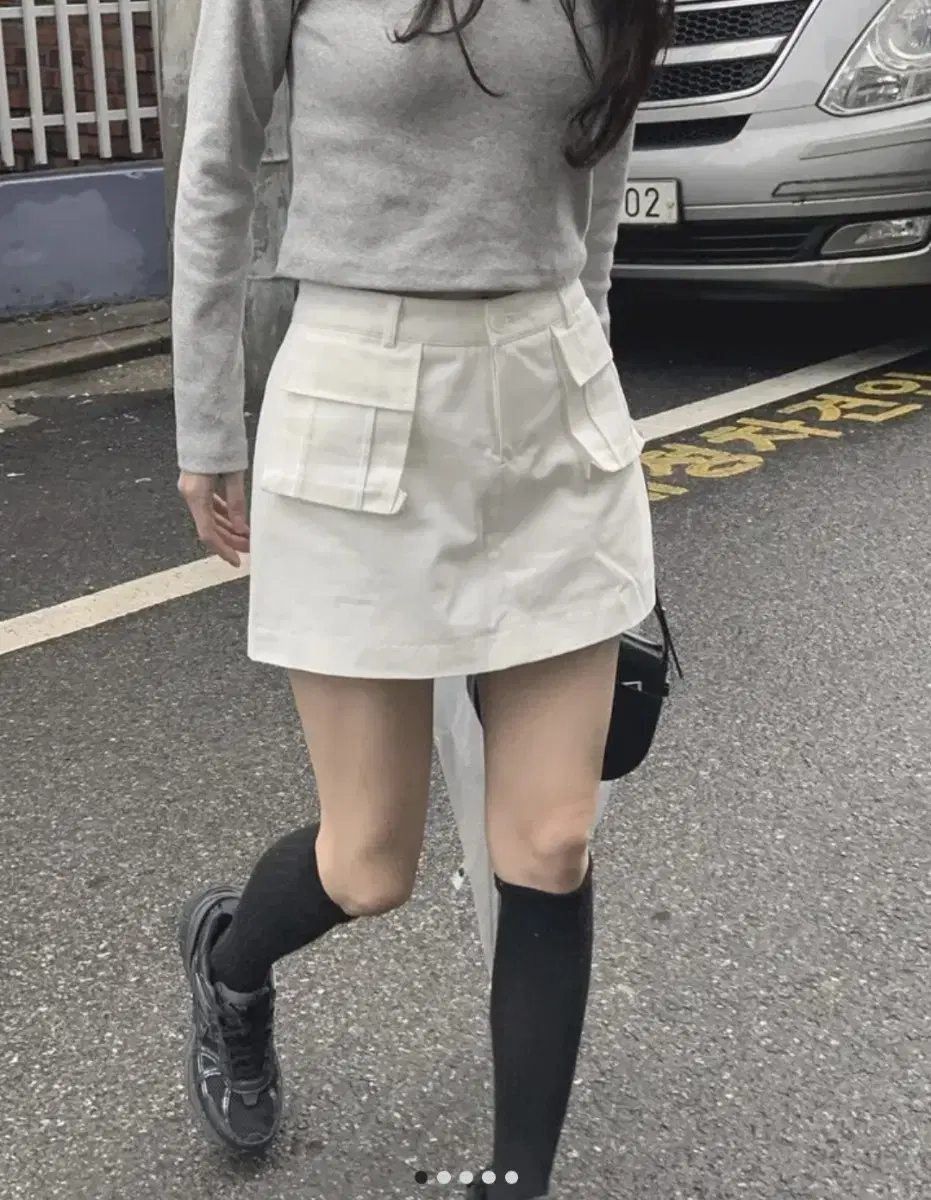 (Mutkreme)Denny Pocket Cargo Skirt Ivory