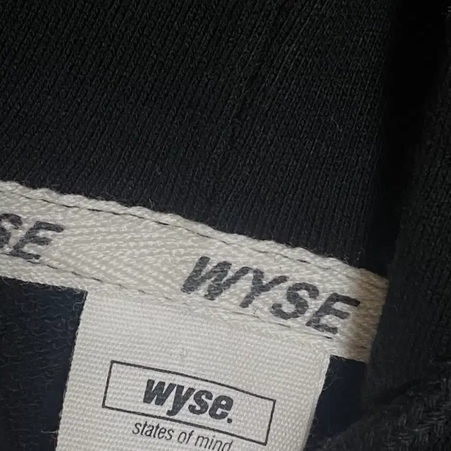 WYSE(와이즈) 컬리지 후드집업 블랙