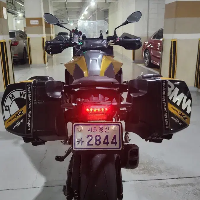 BMW F900XR 중고판매