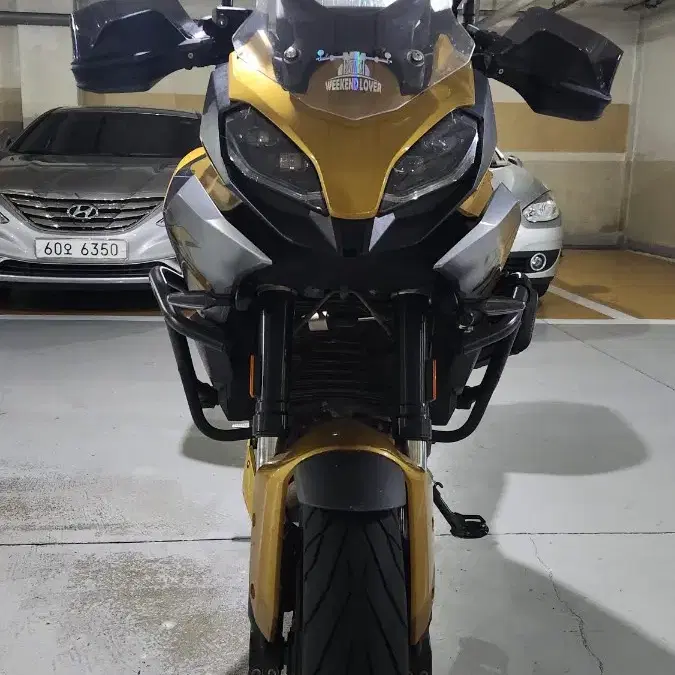 BMW F900XR 중고판매