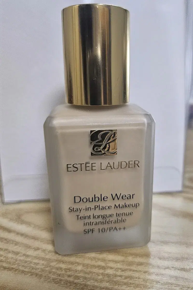 Estee Lauder Double Wear Foundation 1w1