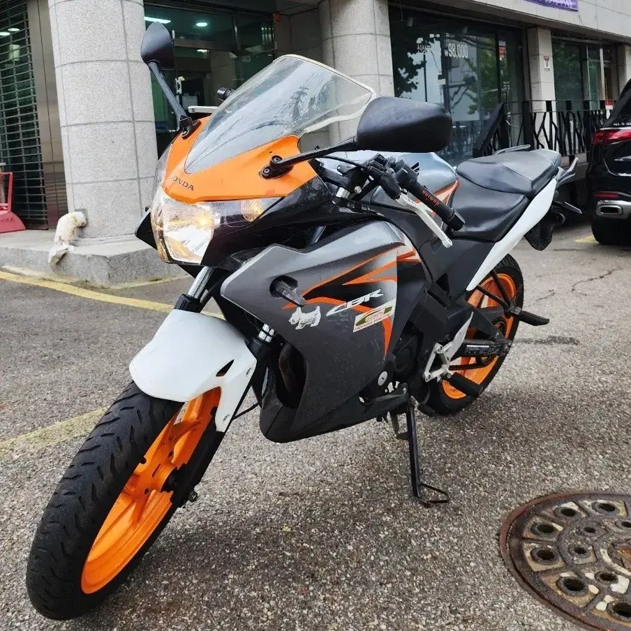 CBR125 11년식 은주컬러 저렴히 팝니다