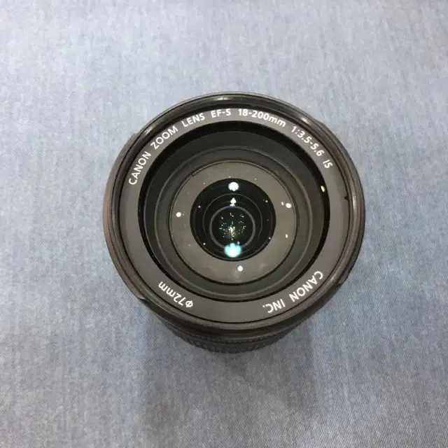 캐논 EF-S 18-200mm is 렌즈