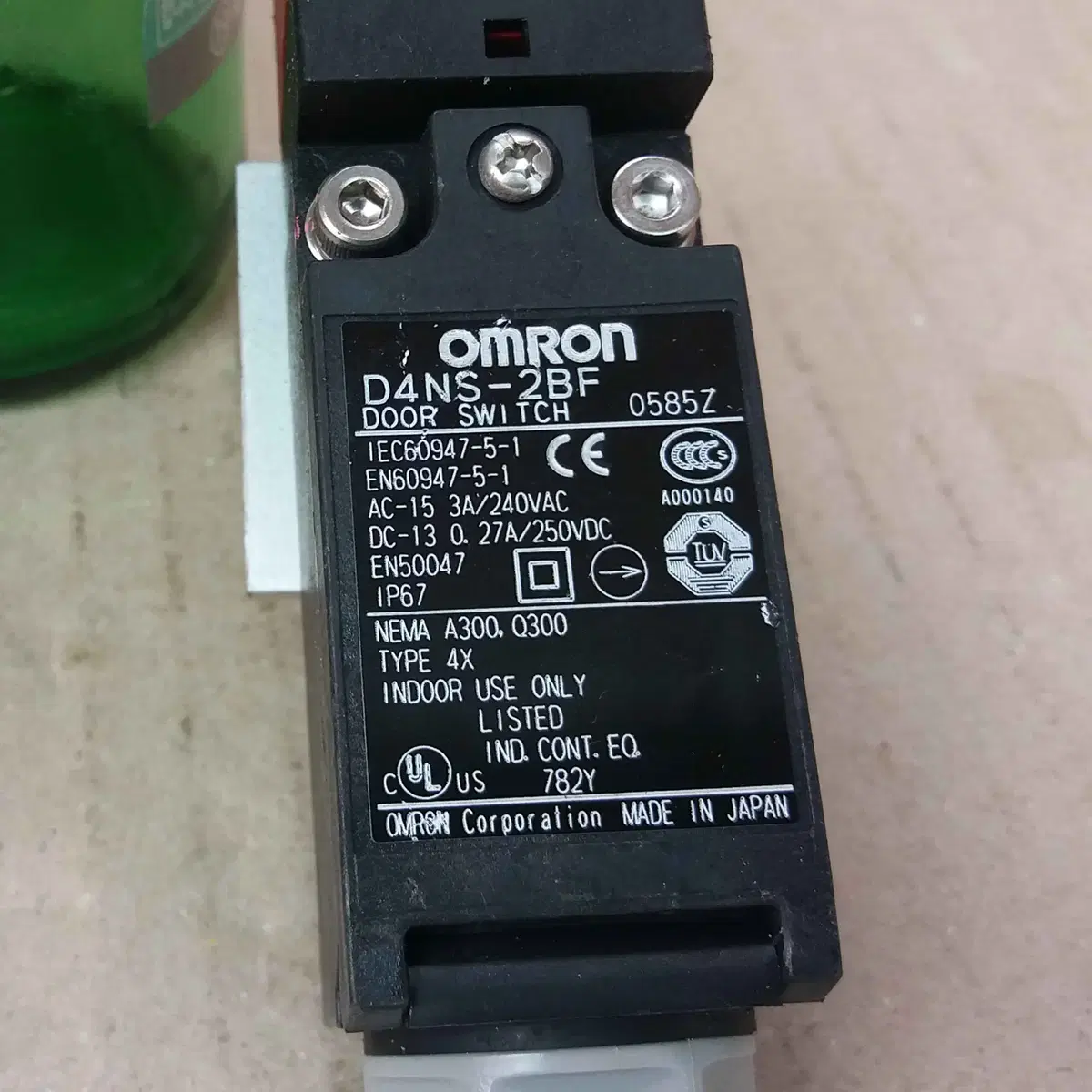 D4NS-2BF DOOR SWITCH OMRON 아나332