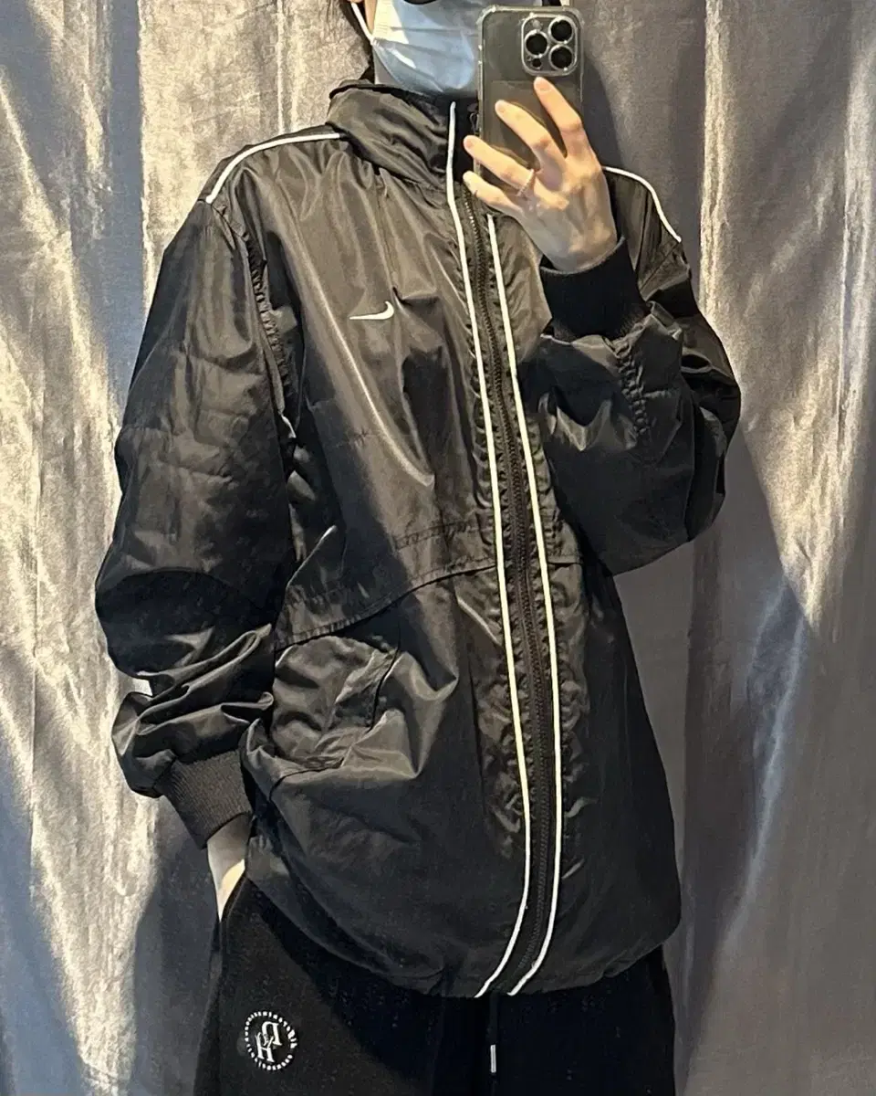 M Nike Mini Swoosh Line Point Black Windbreaker