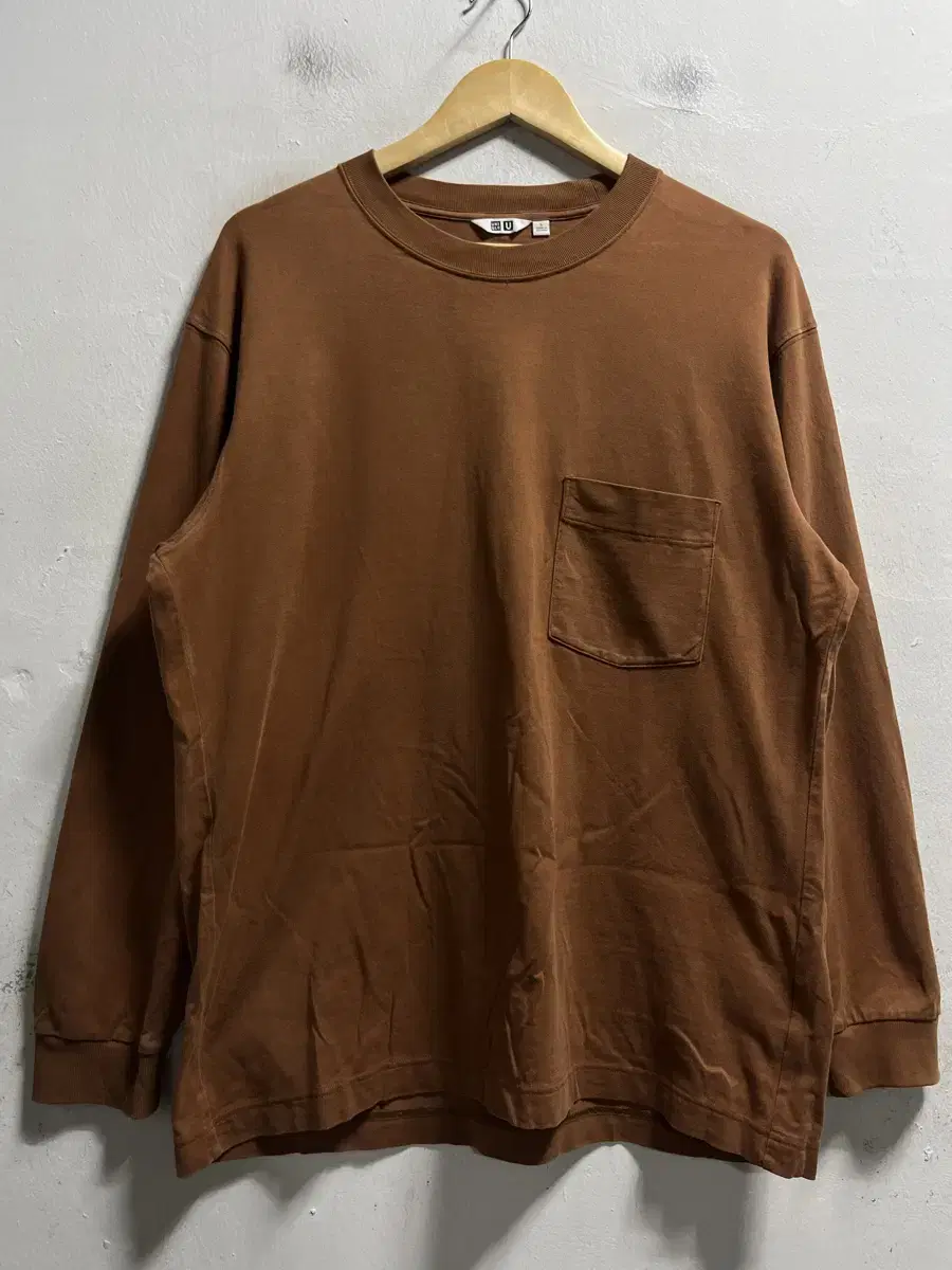 100-105 Uniqlo U Pocket Camel Loose Fit Long Sleeve Tee Genuine