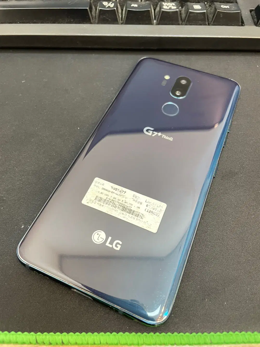 LGG7플러스 블루 128GB 무잔상 상태좋은 중고9만5천팝니다.