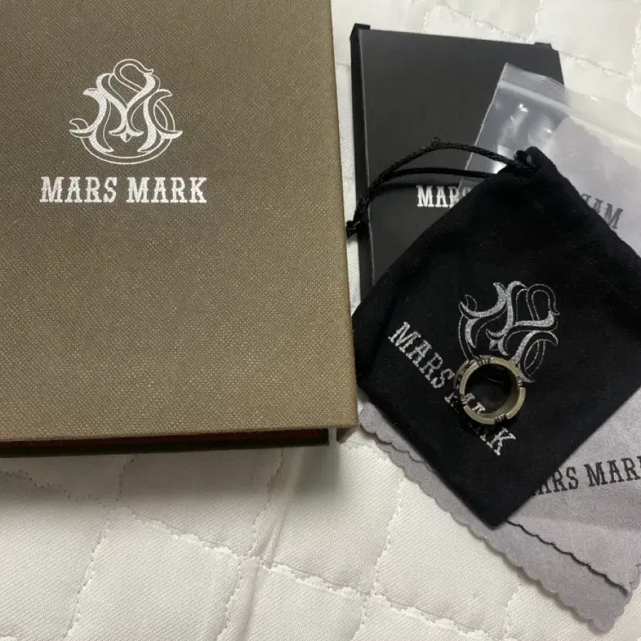 마르스마크 Florar Cross Ring