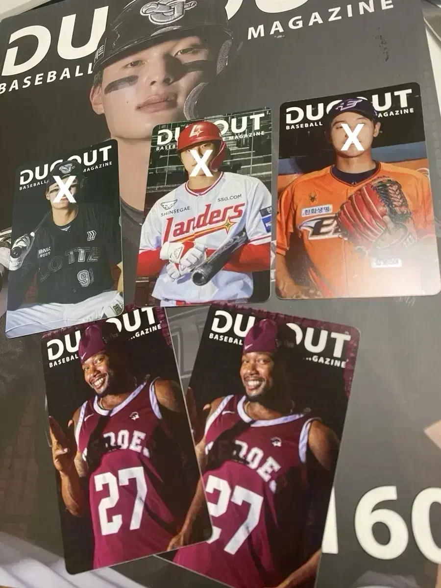 Dugout Issue 160 Yoon Donghee Magazine photocard sells Dawson Park Jihwan Hwang Youngmook