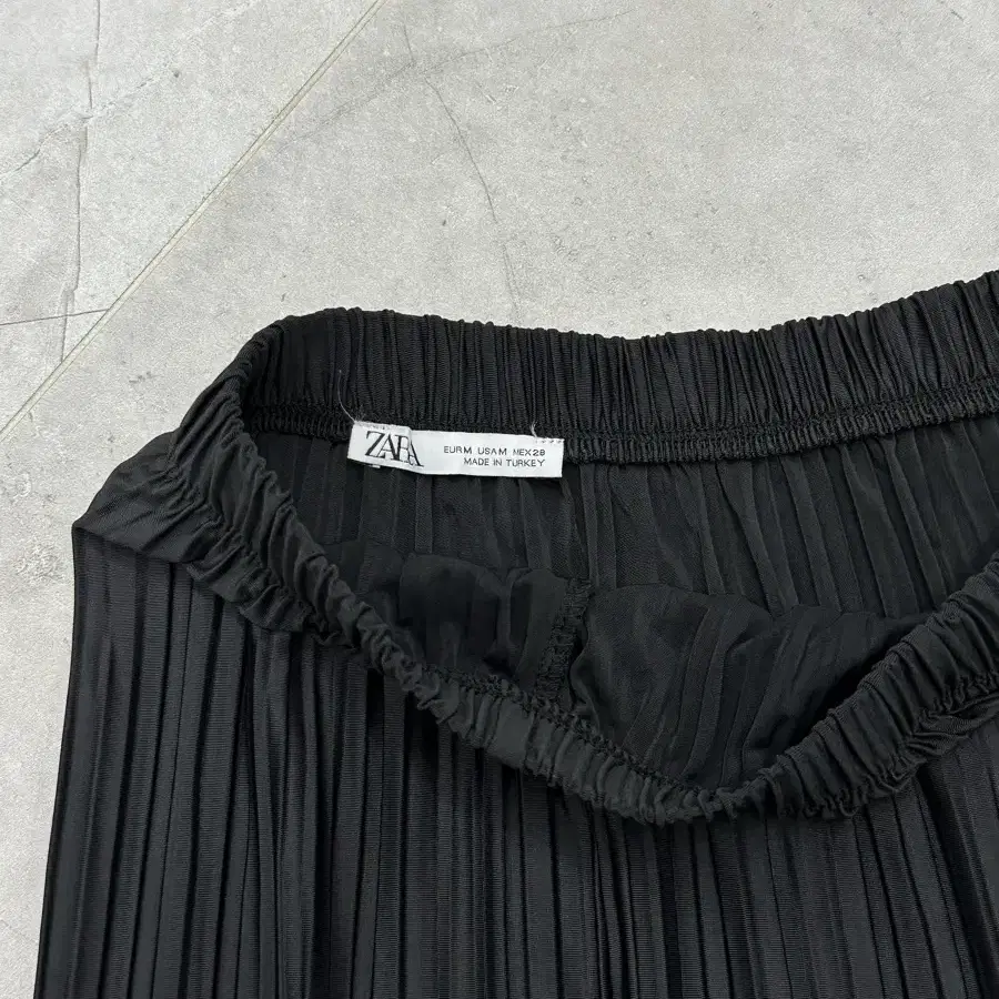 자라 치마 자라 플리츠 스커트 zara 허리밴딩스커트