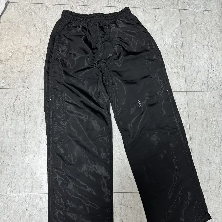 51퍼센트 LOUVER SWEATPANTS