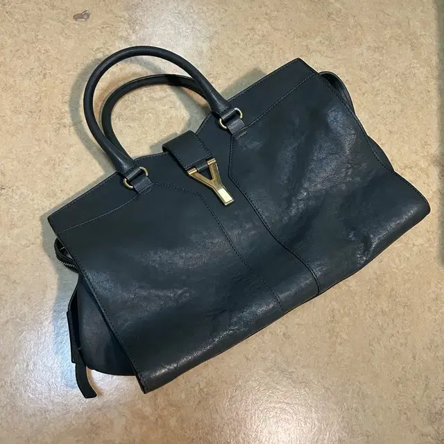 YSL 입생로랑 카바시크 라지 토트백