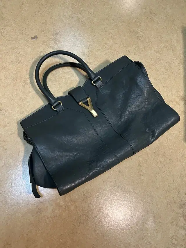 YSL 입생로랑 카바시크 라지 토트백